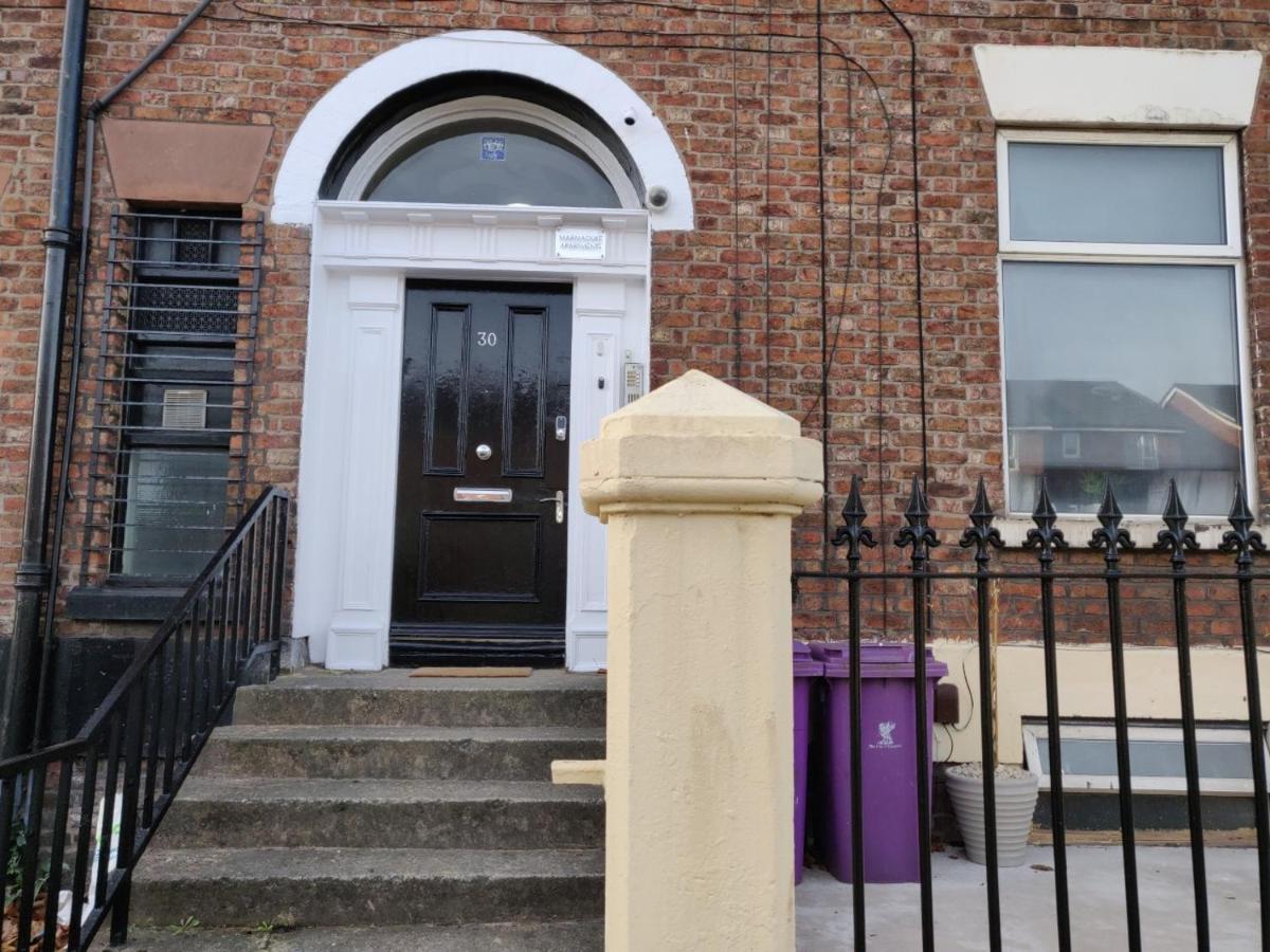 Marmaduke - Entire Close To City Centre Apartment *